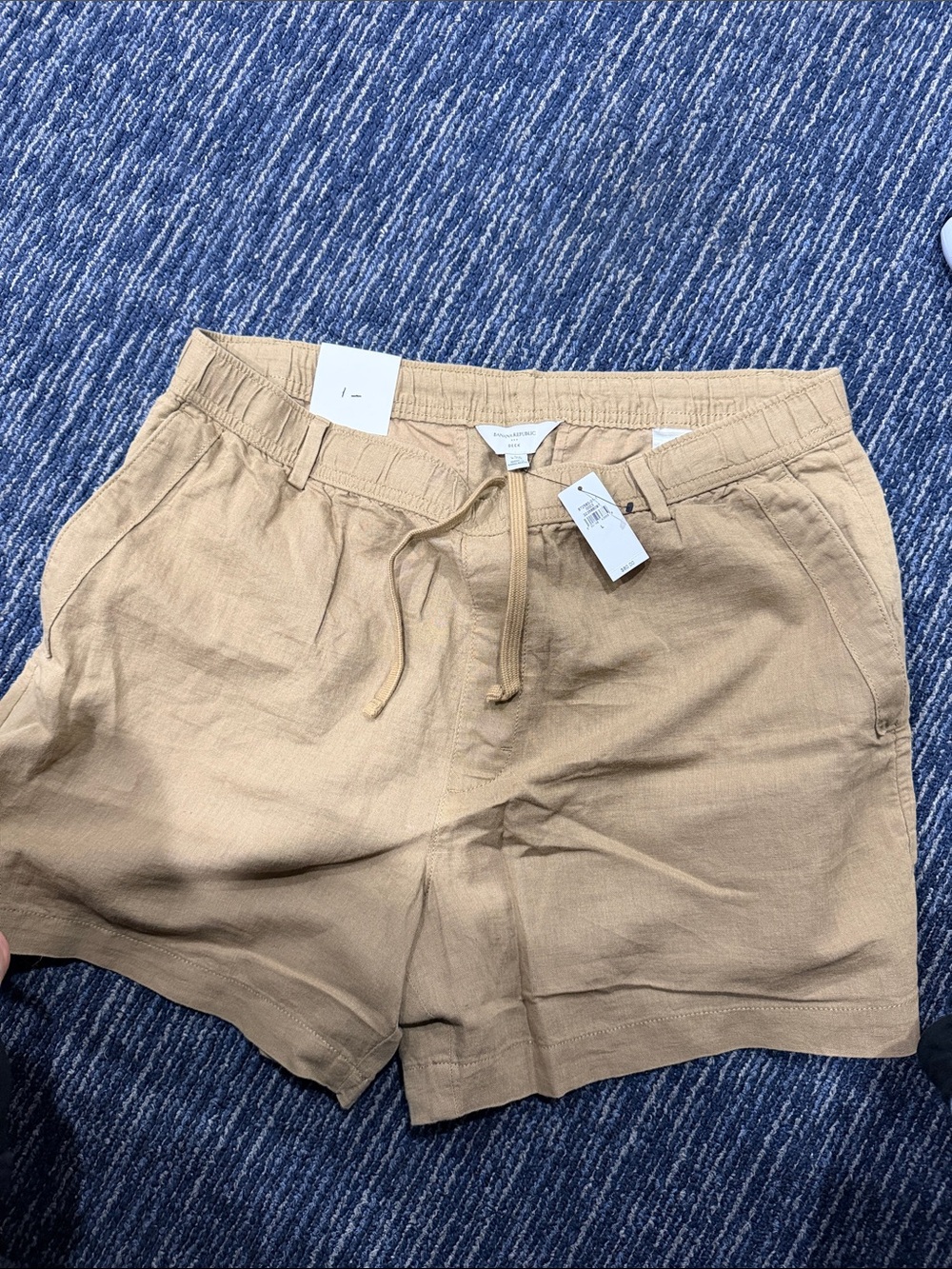 Banana Republic Men's Tan Cargo Shorts